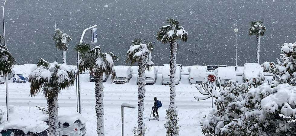 Foto Emanuela Skulina In Trentino si scia anche in riva al lago di Garda: merito dell’eccezionale nevicata che si è abbattuta sul nord Italia